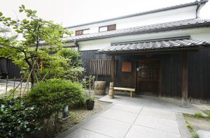 お盆期間中のご案内