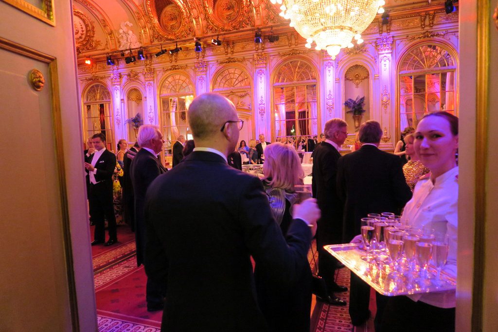 【貴重品】天皇家午晩餐会の御献立 貴重品】天皇家午晩餐会の御献立