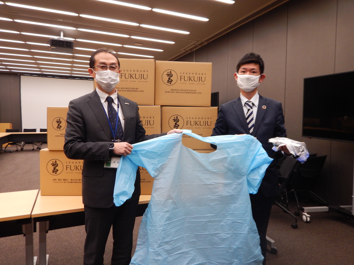 衛生用品を神戸市に提供いたしました