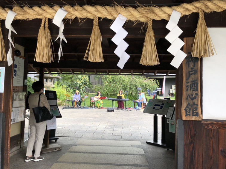 週末ミニライブを楽しんでいただきました