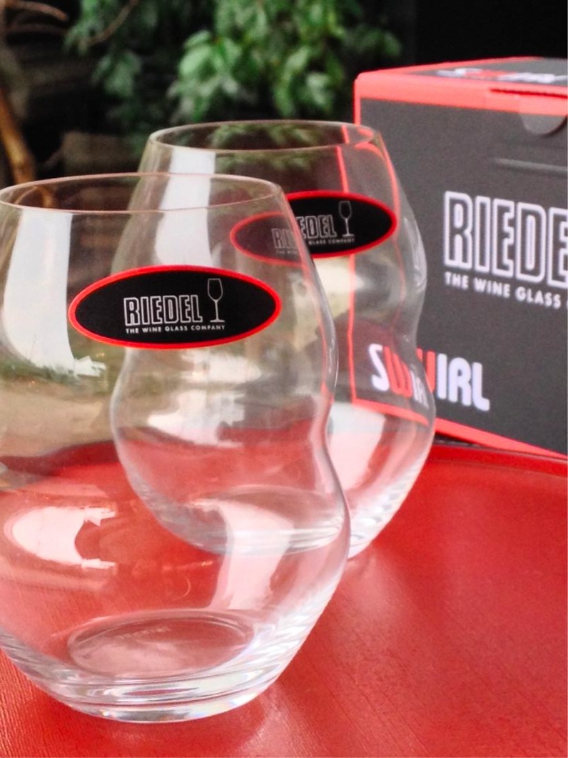 あのリーデルの「スワル」で日本酒をお楽しみください